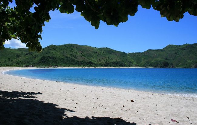 1024px-kuta_lombok_mawun_beach