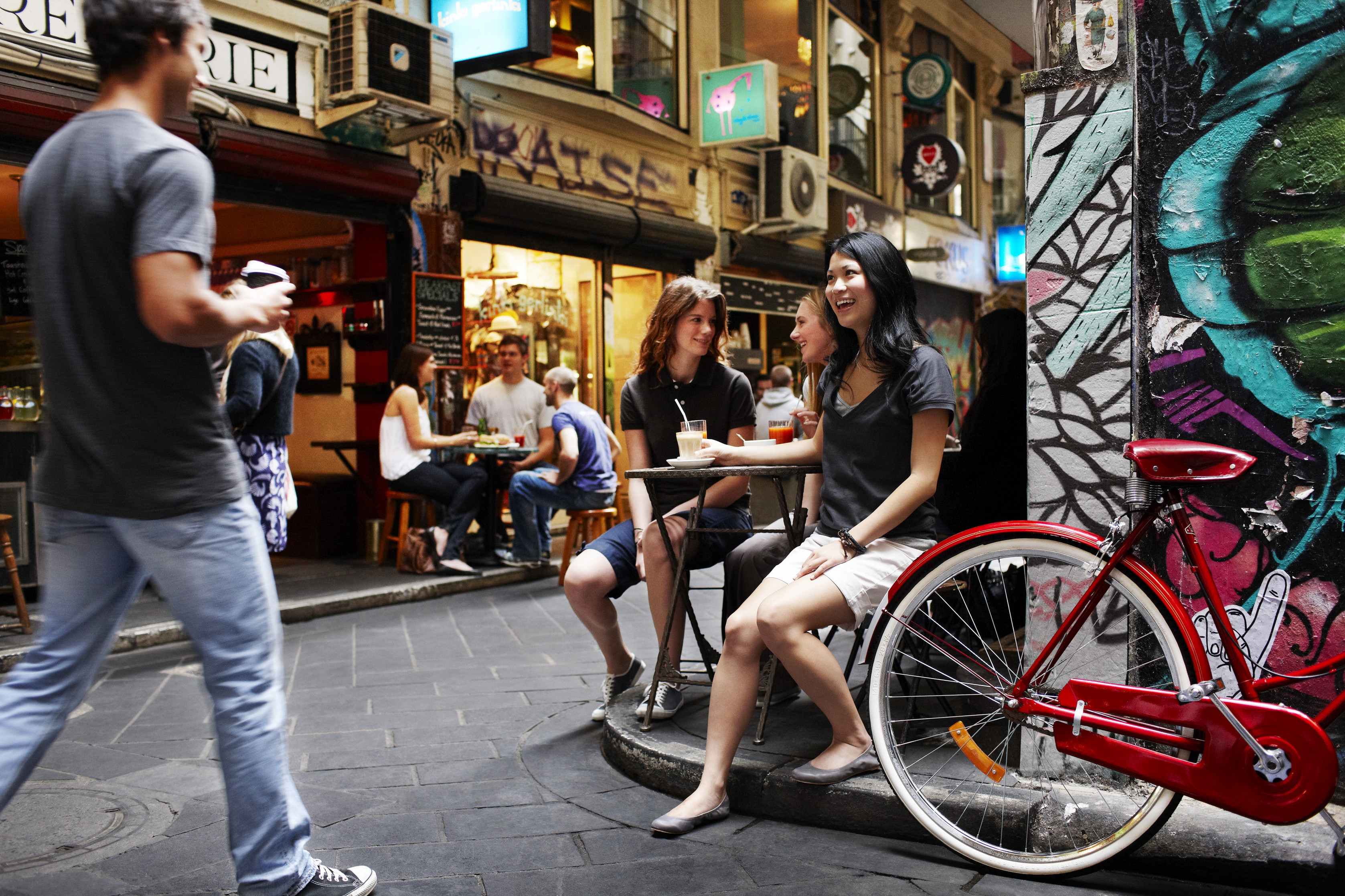 TV - Melbourne laneways - Centre Place