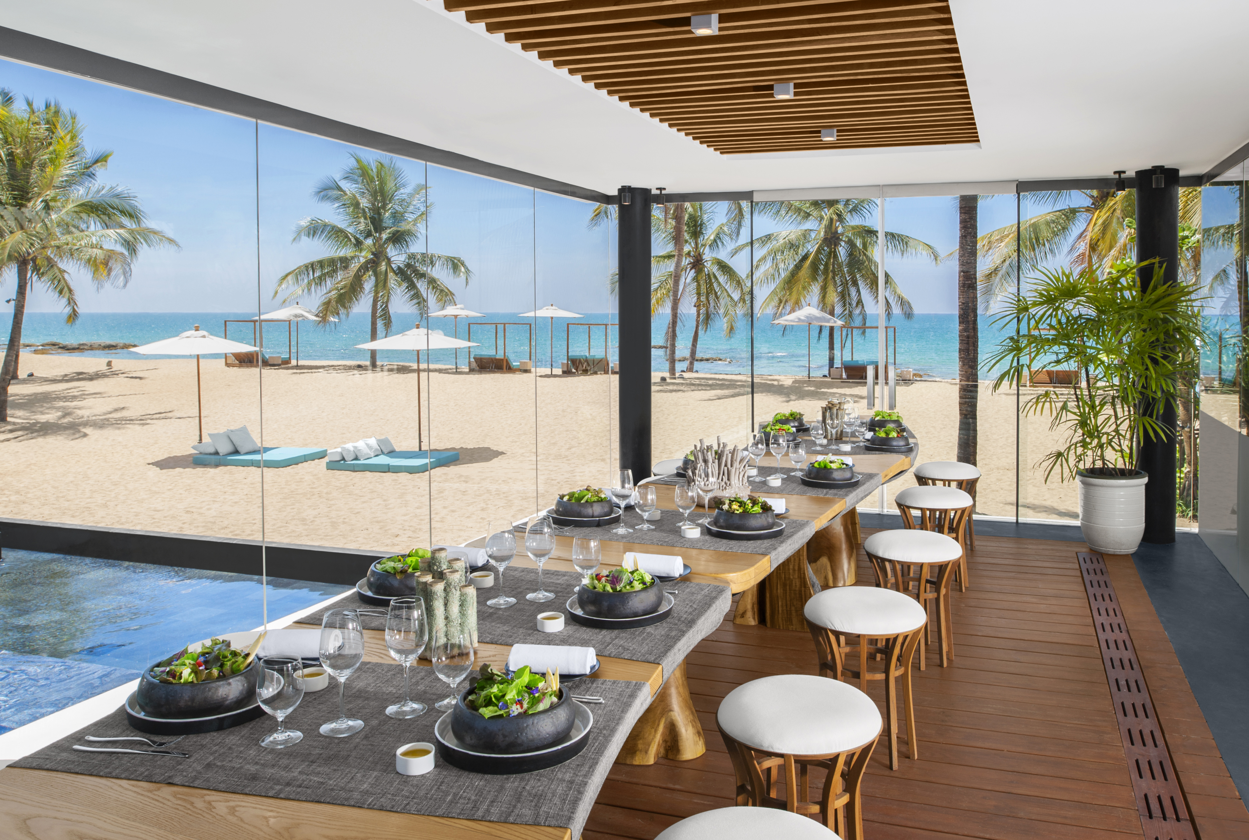 GlassBeachDining