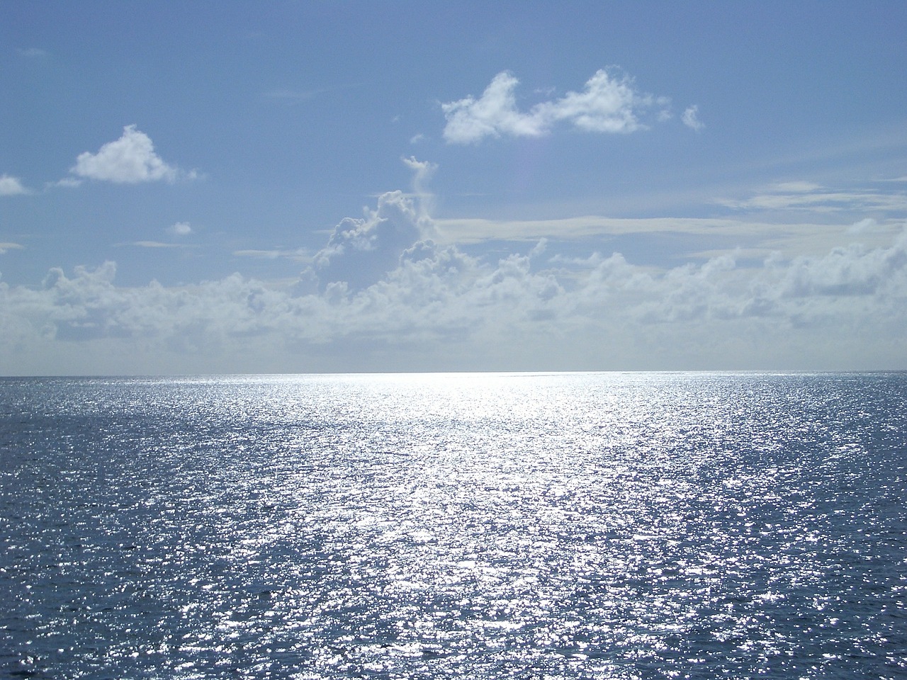 blue-sea-436991_1280