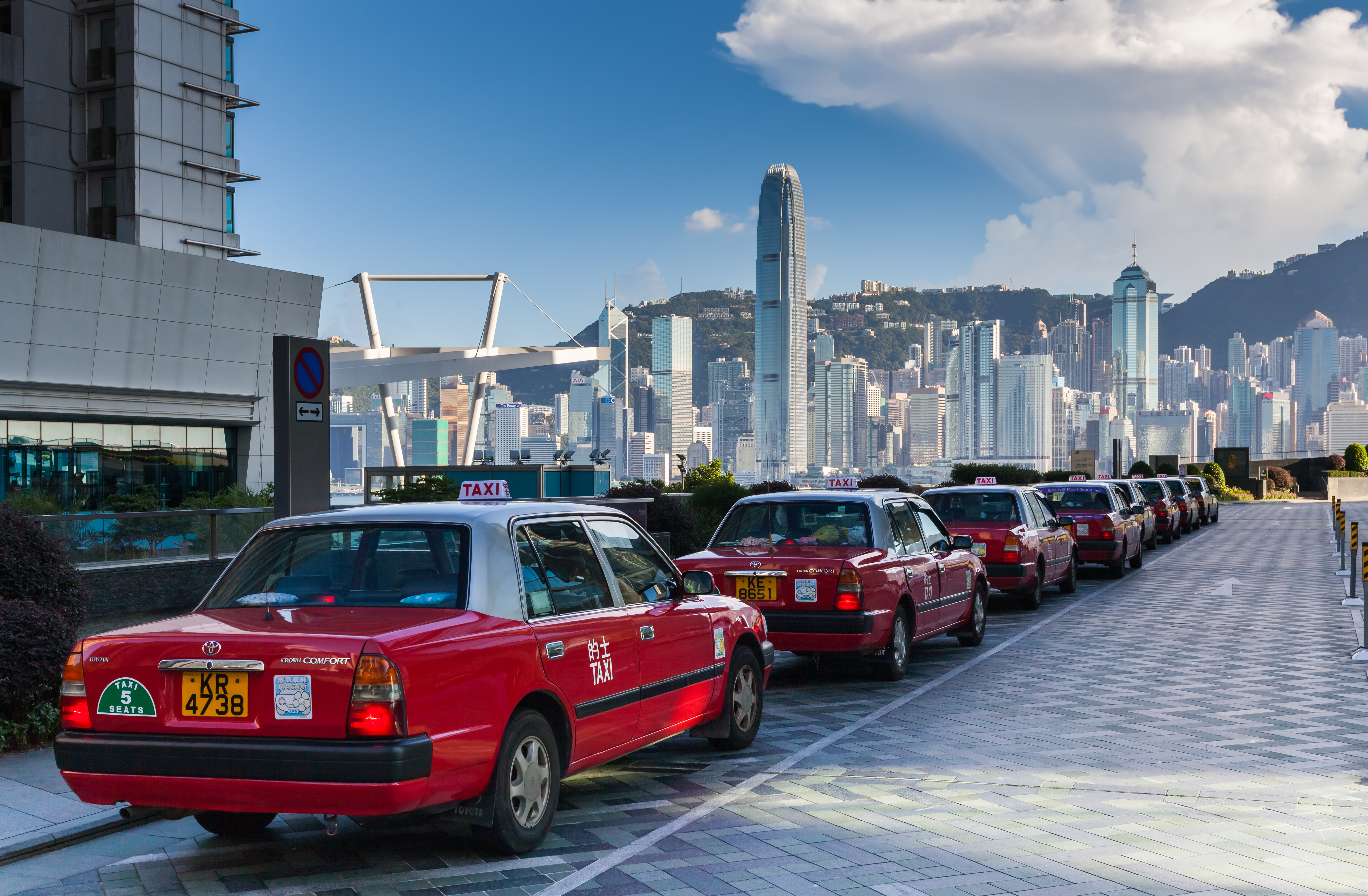 Kowloon_Waterfront,_Hong_Kong,_2013-08-09,_DD_05