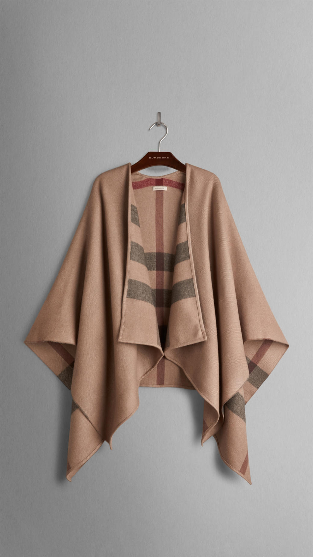 burberry--extra-fine-merino-wool-cape-product-1-20712789-1-864641414-normal