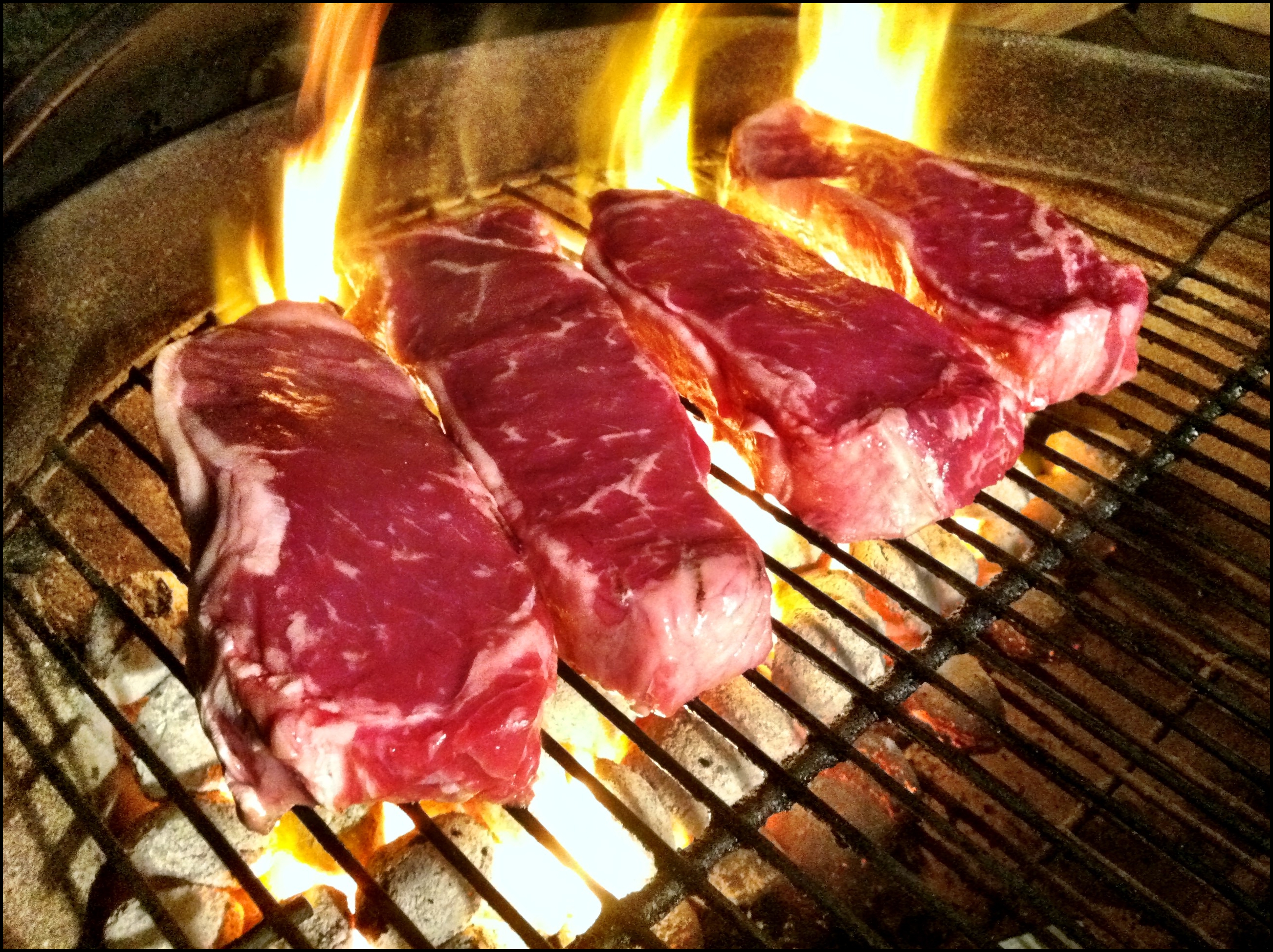 Grilling_Steaks_(with_border) (1)