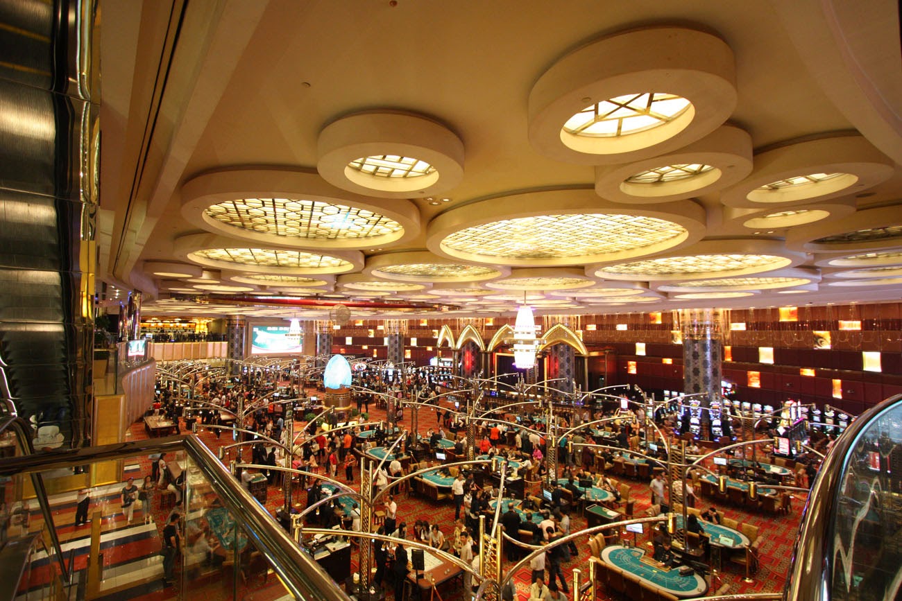 grand-lisboa-casino-interior