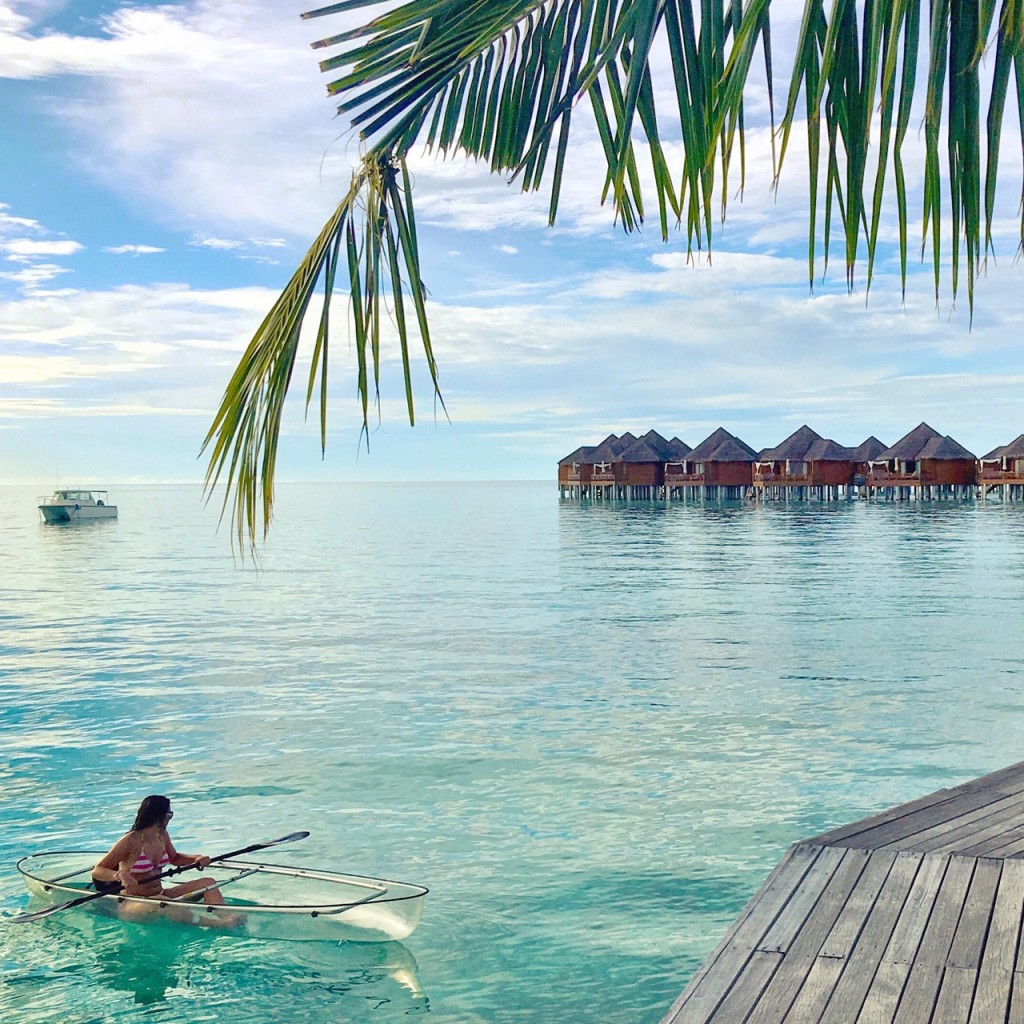 Baros_Maldives_Luxury_Resort_Paradise_House-Reef_Snorkel_transparant_kayak_clear_glass_bottom-2-1024x1024
