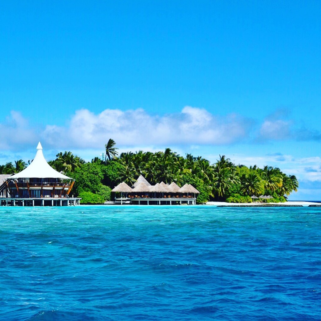 Baros_Maldives_Luxury_Resort_Paradise_lighthouse-1024x1024