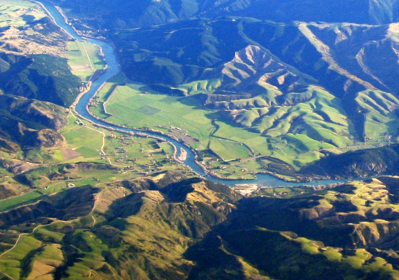 Beaumont,_New_Zealand_aerial_photo_2006