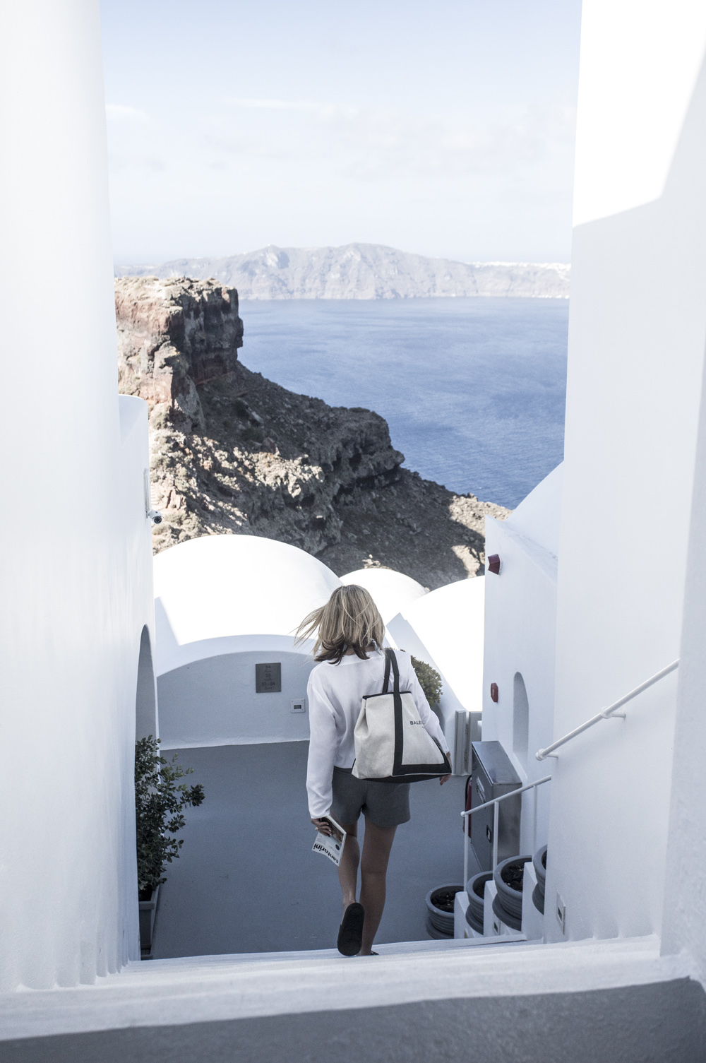 Grace-Hotel-Santorini-Amanda-Shadforth-Oracle-Fox.1