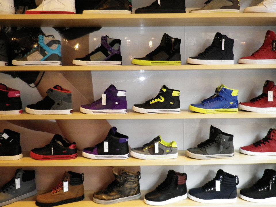 Lee's hot sale sneaker store