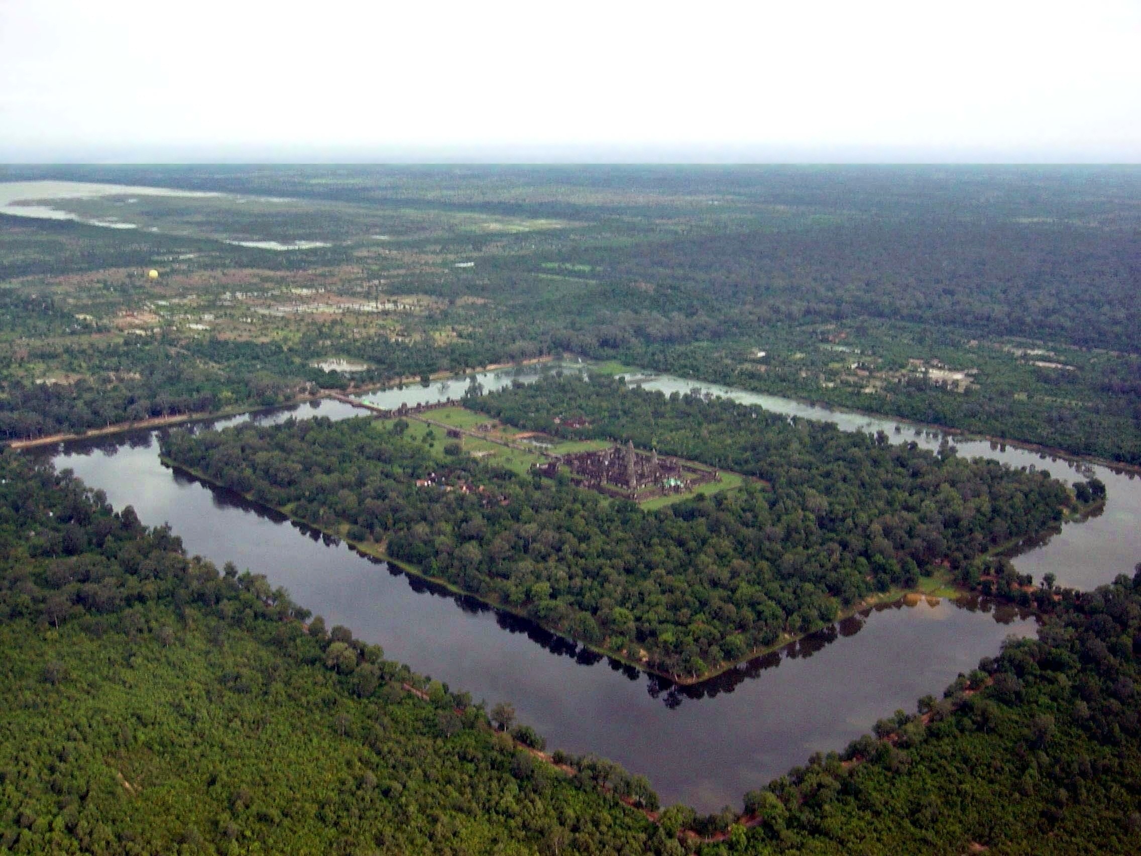 Angkor-Wat-from-the-air