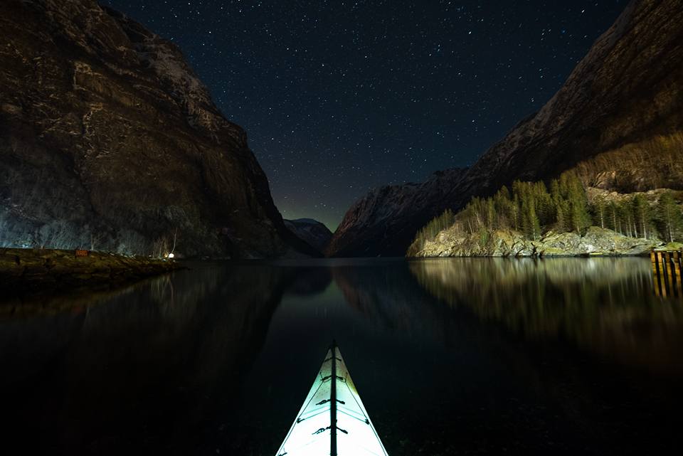 Northern lights seen as faint green light above Aurlandsfjellet