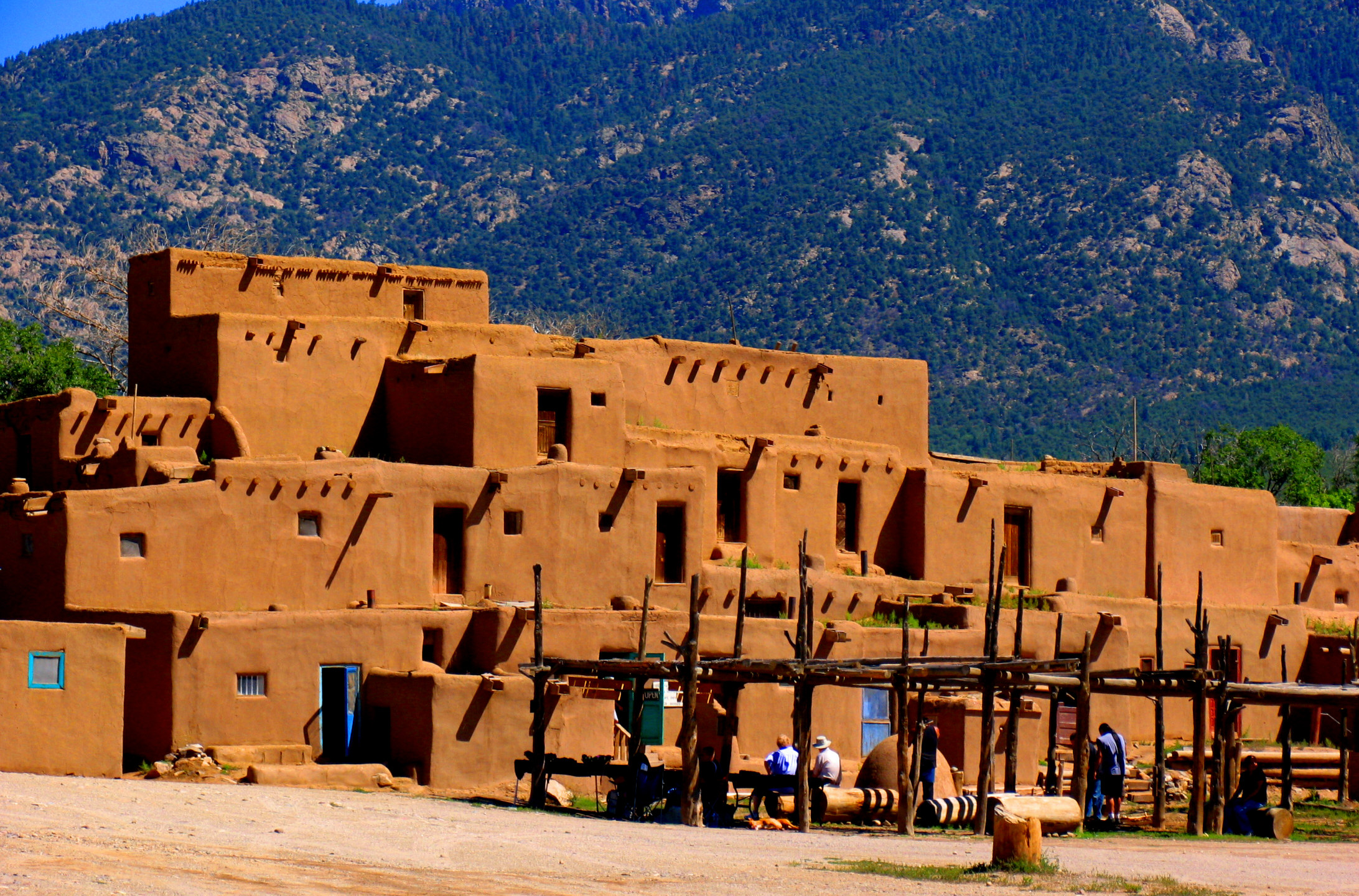 Taos_Pueblo2