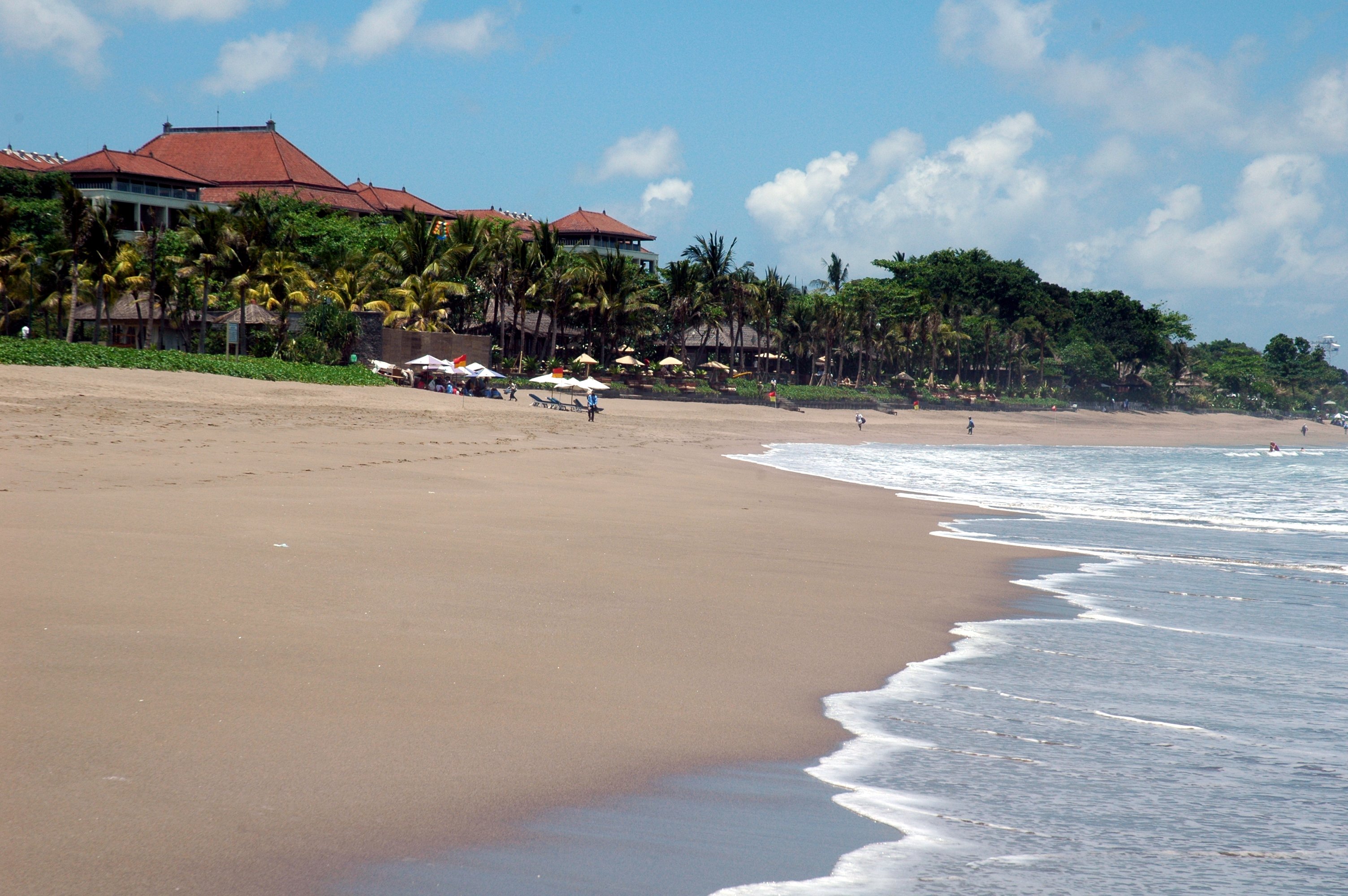 seminyak_beach_resort_large