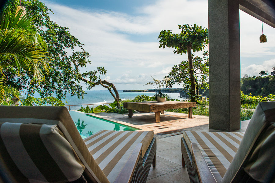 villa-luxe-padang-padang-beach-balipooldeckview-2